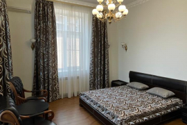 Квартира рядом с парком!