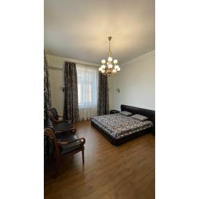 Квартира рядом с парком!